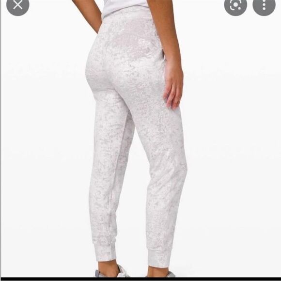 LULULEMON | Ready To Crush Chrome Velvet Joggers Drawstring Waist Women’s Size 6 - Picture 2 of 14